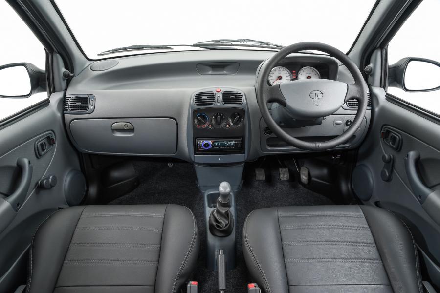 Торпедо Tata Indica Flash 2016 года  (фото 24 из 30)